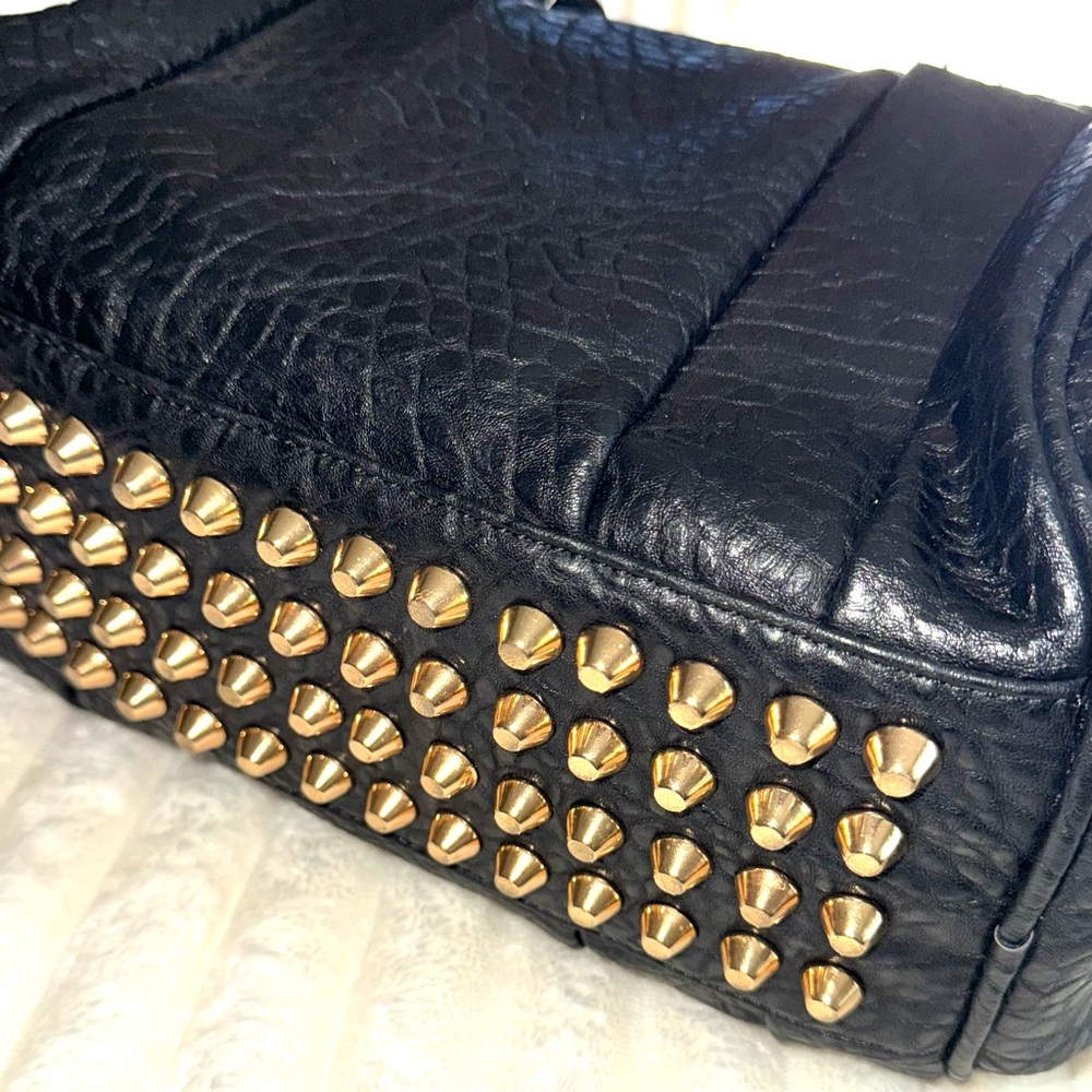 Black Leather Handbag - Picture 3 of 7